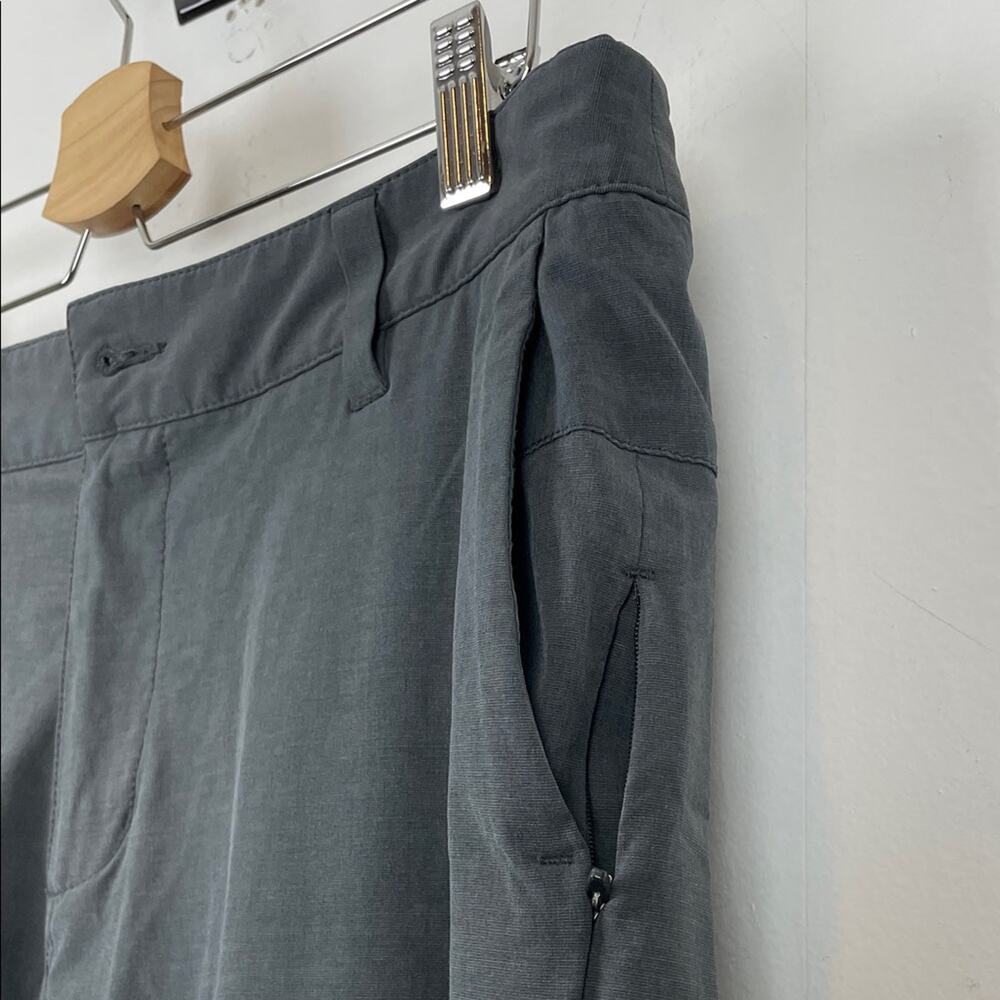 Vuori Flat Front Aim Technical Performance Men's … - image 4